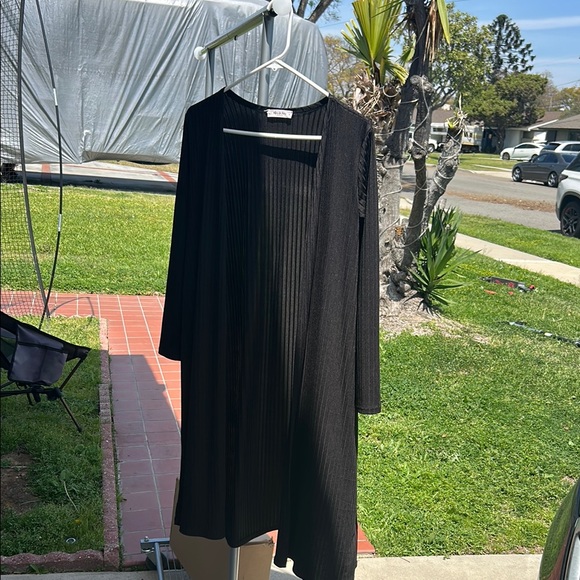 Elegant Black Cardigan - Picture 1 of 2